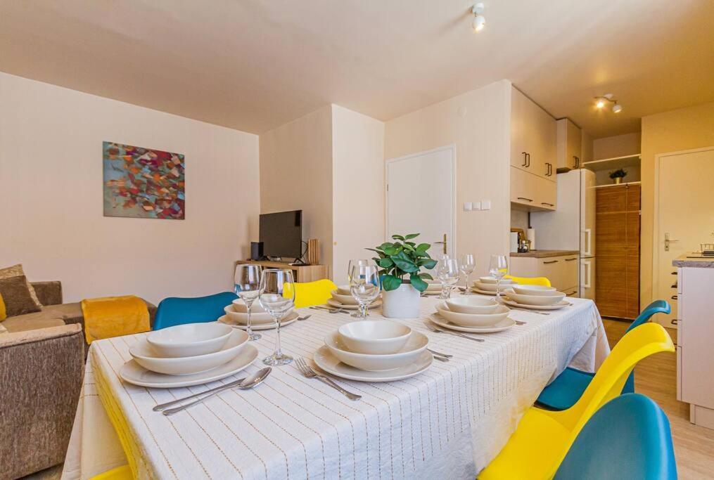 Roomy Apartment 80Sqm At City Center Free Parking Space, Ac & Balcony Будапеща Екстериор снимка