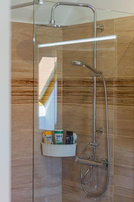 Roomy Apartment 80Sqm At City Center Free Parking Space, Ac & Balcony Будапеща Екстериор снимка