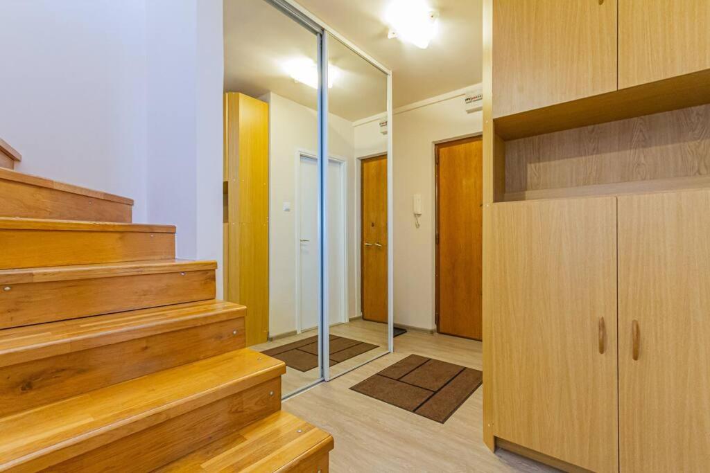 Roomy Apartment 80Sqm At City Center Free Parking Space, Ac & Balcony Будапеща Екстериор снимка