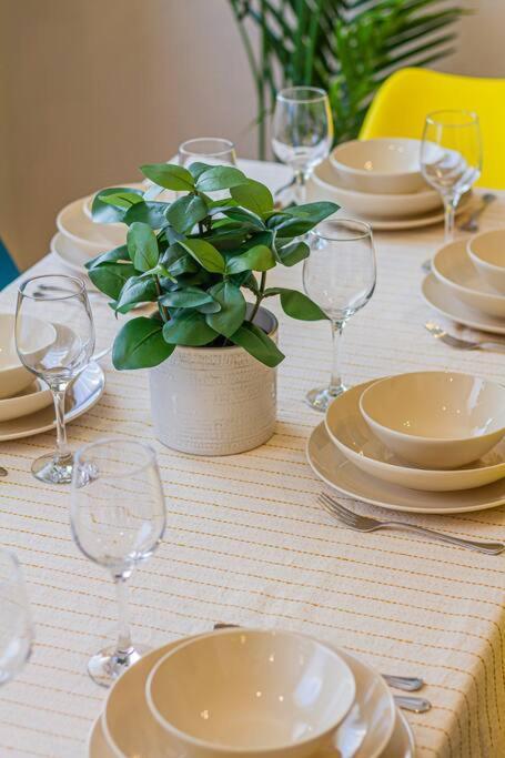 Roomy Apartment 80Sqm At City Center Free Parking Space, Ac & Balcony Будапеща Екстериор снимка